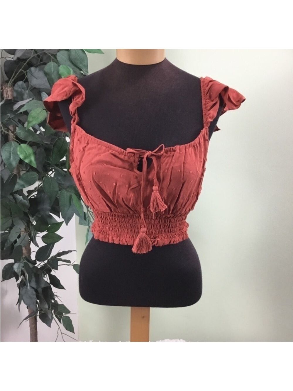 Live to be spoiled rust smocked cropped top Woman’s size XL